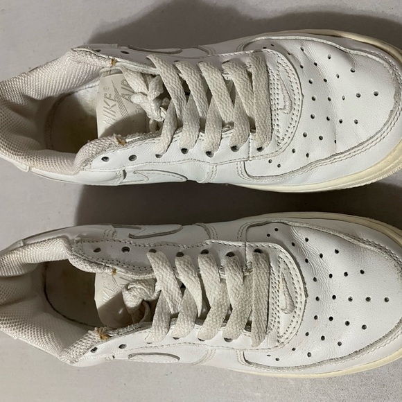 Nike Air Force 1 (GS) Size 4Y - Picture 1 of 6